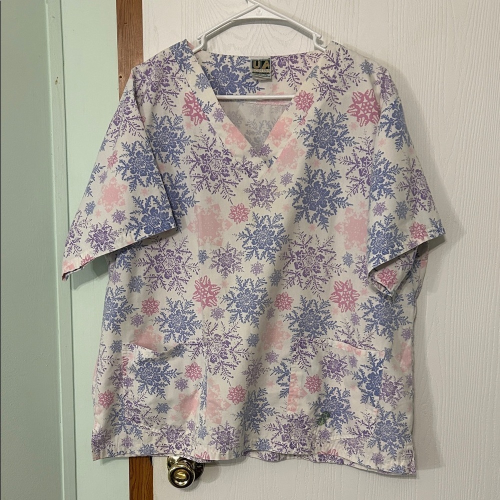 Uniform Advantage Winter Themed  V-Neck Scrub Top PTP 26”